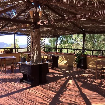Frühstückspension Agriturismo E Antica Fattoria Matteu