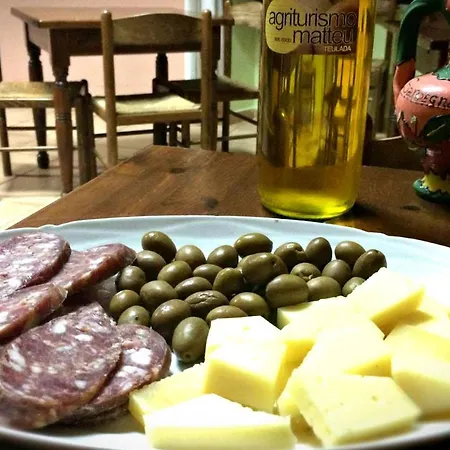 Agriturismo E Antica Fattoria Matteu Bed & Breakfast Teulada